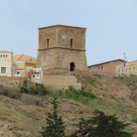 Case Barrera Porto Palo Buitenkant foto