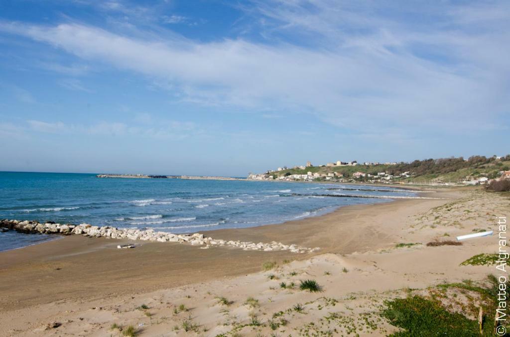 Case Barrera Porto Palo Buitenkant foto