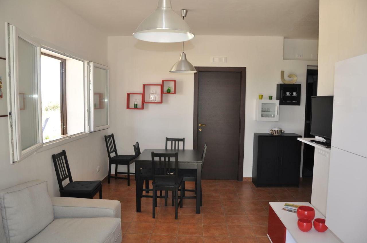 Case Barrera Porto Palo Buitenkant foto